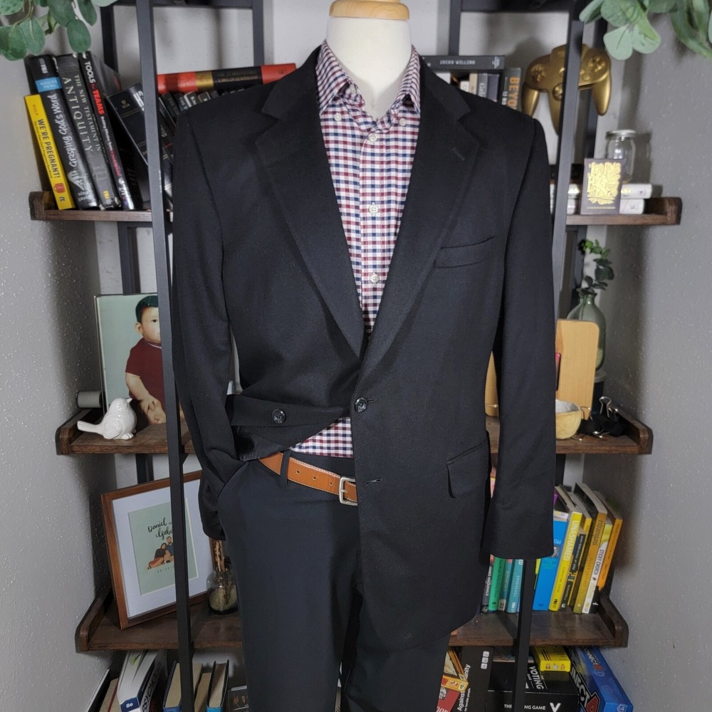 JOS A BANK GORDON Men's Sport Coat Blazer Two Button Solid Black CASHMERE 43R